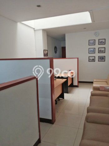Ruko Dijual di Prime Area Bandung Luas 162m2 Ruko Dijual di Prime Area Bandung Luas 162m2