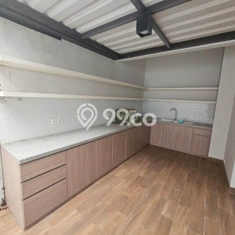 Rumah Modern 4 KT di Summarecon Bandung Bandung Semi Furnished Rumah Modern 4 KT di Summarecon Bandung Bandung Semi Furnished