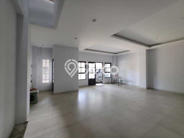 Ruko Dijual di Prime Area Bandung Luas 400m2 Ruko Dijual di Prime Area Bandung Luas 400m2