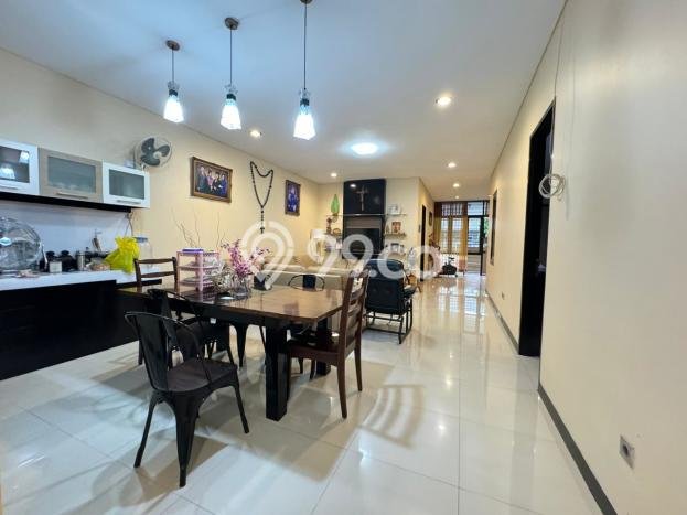 Dijual Rumah Modern 5 KT di Taman Kopo Indah, Bandung Dijual Rumah Modern 5 KT di Taman Kopo Indah, Bandung