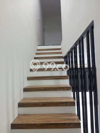 Dijual Rumah 3 Kamar Lokasi Ideal Bagus dan Strategis di Bojongloa Kidul Dijual Rumah 3 Kamar Lokasi Ideal Bagus dan Strategis di Bojongloa Kidul