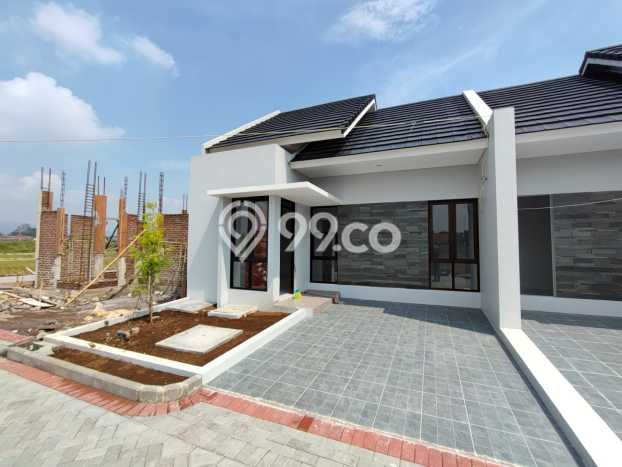 Rumah Luas Asri 2 KT Siap Huni di Kopo Bandung Rumah Luas Asri 2 KT Siap Huni di Kopo Bandung