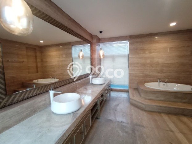 Rumah Luxury Modern Siap Huni di Mekar Wangi Bandung Rumah Luxury Modern Siap Huni di Mekar Wangi Bandung