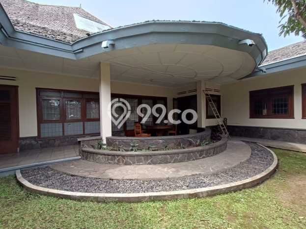 Hunian Mewah LB 500m2 Siap Huni Desain Elegan di Riau, Bandung Hunian Mewah LB 500m2 Siap Huni Desain Elegan di Riau, Bandung