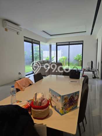 Rumah Luxury Modern Siap Huni di Kota Baru Parahyangan Bandung Rumah Luxury Modern Siap Huni di Kota Baru Parahyangan Bandung