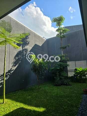 Rumah Luxury Modern Siap Huni di Kota Baru Parahyangan Bandung Rumah Luxury Modern Siap Huni di Kota Baru Parahyangan Bandung