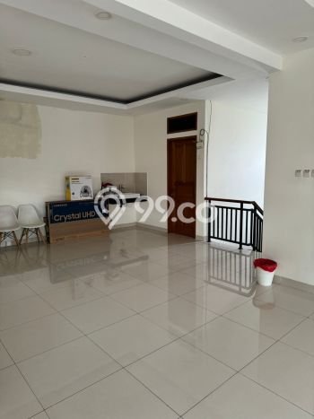 Hunian Elit LB 250m2 Siap Pakai Desain Elegan di Duri Kepa, Jakarta Barat Hunian Elit LB 250m2 Siap Pakai Desain Elegan di Duri Kepa, Jakarta Barat