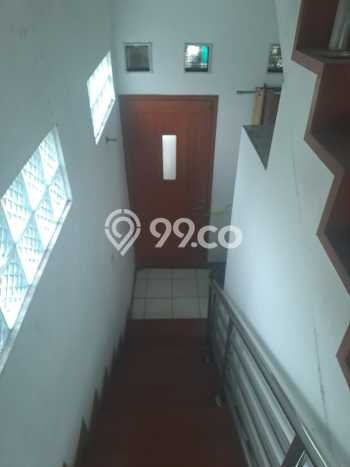 Dijual Rumah 4 Kamar Lokasi Ideal Bagus dan Strategis di Cimahi Tengah Dijual Rumah 4 Kamar Lokasi Ideal Bagus dan Strategis di Cimahi Tengah