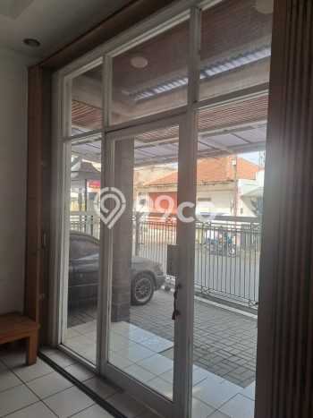 Dijual Rumah 4 Kamar Lokasi Ideal Bagus dan Strategis di Cimahi Tengah Dijual Rumah 4 Kamar Lokasi Ideal Bagus dan Strategis di Cimahi Tengah