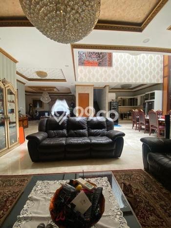 Dijual Rumah Premium dengan Fasilitas Sekitar Komplit di Tebet, Jakarta Selatan Dijual Rumah Premium dengan Fasilitas Sekitar Komplit di Tebet, Jakarta Selatan