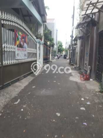 For Sale Hunian Rumah Terawat 3 Kamar di Rawamangun, Jakarta Timur For Sale Hunian Rumah Terawat 3 Kamar di Rawamangun, Jakarta Timur