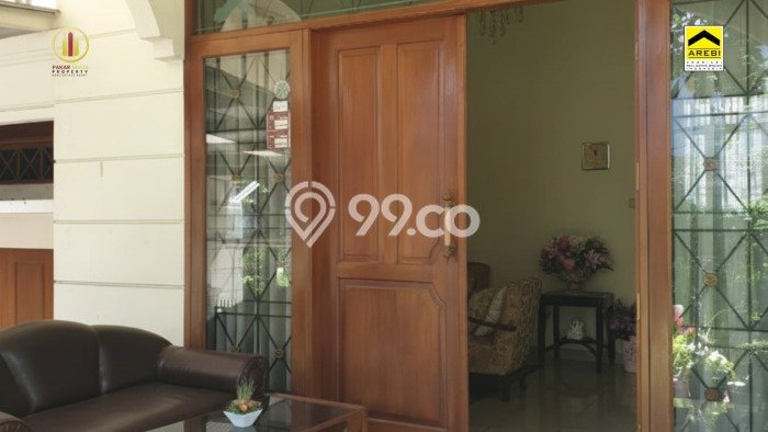 Rumah Mewah LB 300m2 Siap Pakai Desain Elegan di Pasteur, Bandung Rumah Mewah LB 300m2 Siap Pakai Desain Elegan di Pasteur, Bandung