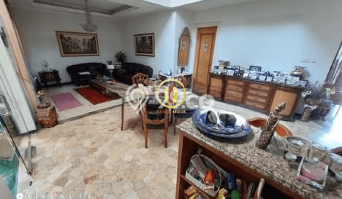 For Sale! Luxury House LT 301m2 Desain Elegan di Dago For Sale! Luxury House LT 301m2 Desain Elegan di Dago