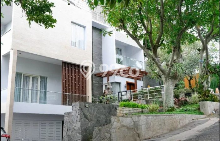 Rumah Elit LB 500m2 Siap Huni Desain Elegan di Dago, Bandung Rumah Elit LB 500m2 Siap Huni Desain Elegan di Dago, Bandung