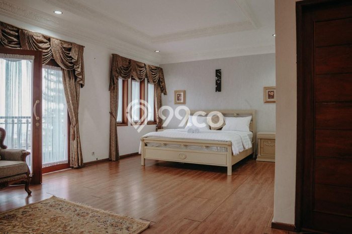 Hunian Mewah Dijual LT 1108m2 di Coblong, Bandung Hunian Mewah Dijual LT 1108m2 di Coblong, Bandung