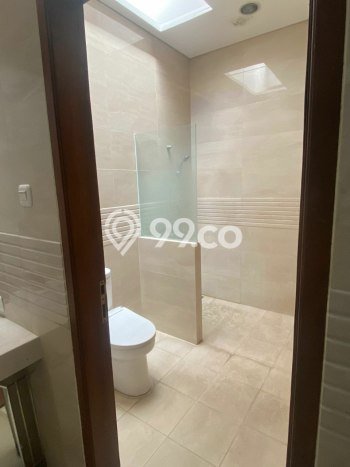 Rumah Mewah LB 300m2 Siap Pakai Desain Elegan di Pasteur, Bandung Rumah Mewah LB 300m2 Siap Pakai Desain Elegan di Pasteur, Bandung