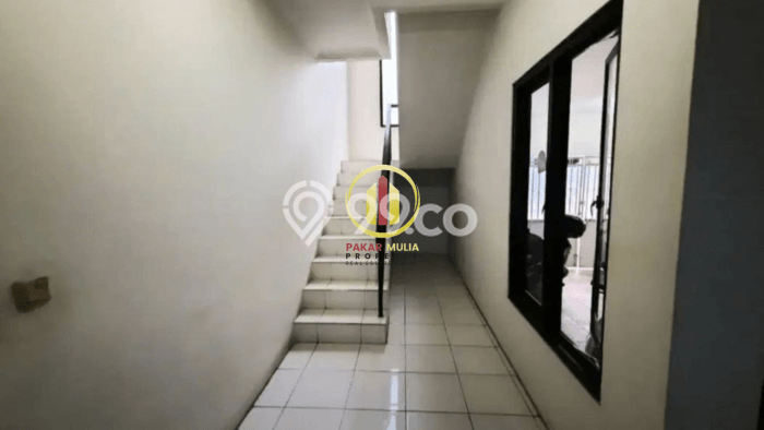 Kos-kosan Dijual di Coblong, Bandung, 17 KT, 10 KM, Bangunan 350m2 Kos-kosan Dijual di Coblong, Bandung, 17 KT, 10 KM, Bangunan 350m2