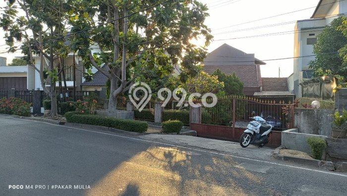 Hunian Elit LB 300m2 Siap Pakai Desain Elegan di Setiabudi, Bandung Hunian Elit LB 300m2 Siap Pakai Desain Elegan di Setiabudi, Bandung