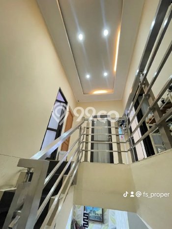 Dijual Rumah 5 Kamar Lokasi Strategis Nyaman dan Strategis di Antapani Dijual Rumah 5 Kamar Lokasi Strategis Nyaman dan Strategis di Antapani