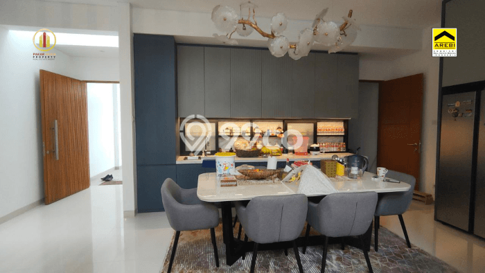 Dijual Rumah Mewah Megah Dengan View Cantik di Sayap Dago, Bandung Dijual Rumah Mewah Megah Dengan View Cantik di Sayap Dago, Bandung