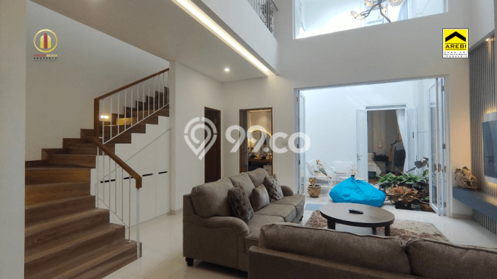 Dijual Rumah Mewah Megah Dengan View Cantik di Sayap Dago, Bandung Dijual Rumah Mewah Megah Dengan View Cantik di Sayap Dago, Bandung