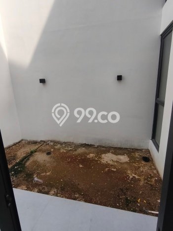 Rumah Elit Modern Tanpa Renovasi di Citra Garden Jakarta Barat Rumah Elit Modern Tanpa Renovasi di Citra Garden Jakarta Barat