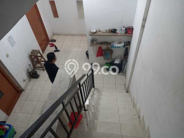 Ruko Dijual di Jakarta Barat LT 170m2 & LB 240m2 Lokasi Terbaik! Ruko Dijual di Jakarta Barat LT 170m2 & LB 240m2 Lokasi Terbaik!