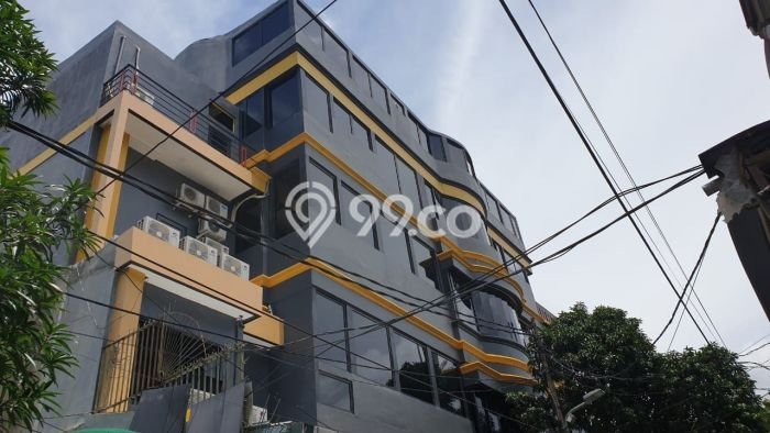 Unit Ruko Dijual di Jakarta Pusat LT 339m2 & LB 600m2 Unit Ruko Dijual di Jakarta Pusat LT 339m2 & LB 600m2