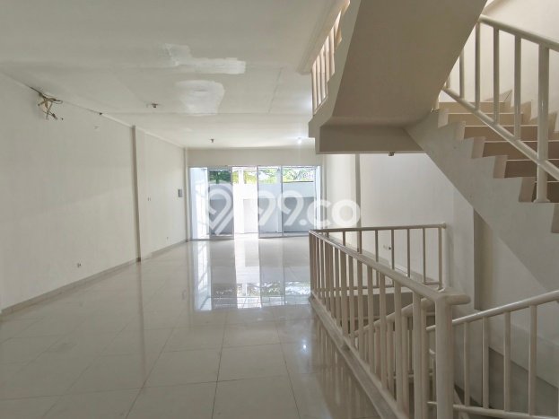 Unit Ruko Dijual di Tangerang LT 93m2 & LB 270m2 Unit Ruko Dijual di Tangerang LT 93m2 & LB 270m2