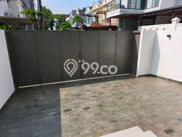 Rumah Elit Modern Tanpa Renovasi di Citra Garden Jakarta Barat Rumah Elit Modern Tanpa Renovasi di Citra Garden Jakarta Barat
