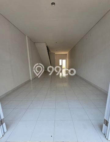 Ruko Disewakan Kawasan Gading Serpong, Luas 250m², Lokasi Komersial, Jalan Utama Ruko Disewakan Kawasan Gading Serpong, Luas 250m², Lokasi Komersial, Jalan Utama