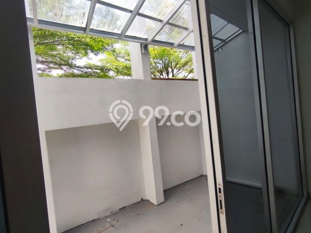 Unit Ruko Dijual di Tangerang LT 93m2 & LB 270m2 Unit Ruko Dijual di Tangerang LT 93m2 & LB 270m2