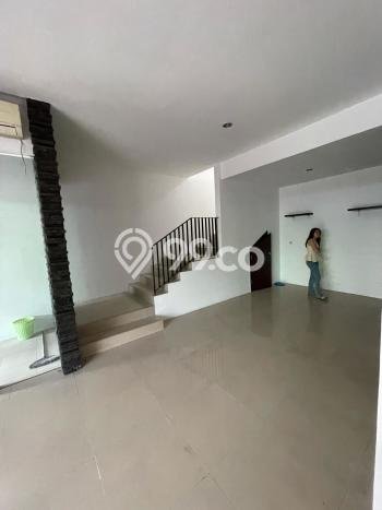 Disewakan! Rumah 2 Kamar Tidur &
2 Kamar Mandi di Citra Garden, Jakarta Barat Disewakan! Rumah 2 Kamar Tidur &
2 Kamar Mandi di Citra Garden, Jakarta Barat