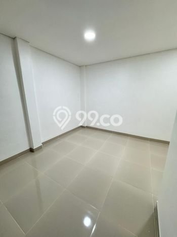 NEW LISTING! Rumah Strategis di Cipondoh, LT 45m² LB 110m² NEW LISTING! Rumah Strategis di Cipondoh, LT 45m² LB 110m²