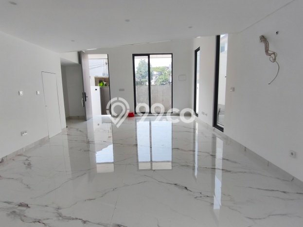 Rumah Elit Modern Tanpa Renovasi di Citra Garden Jakarta Barat Rumah Elit Modern Tanpa Renovasi di Citra Garden Jakarta Barat