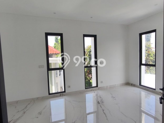 Rumah Elit Modern Tanpa Renovasi di Citra Garden Jakarta Barat Rumah Elit Modern Tanpa Renovasi di Citra Garden Jakarta Barat