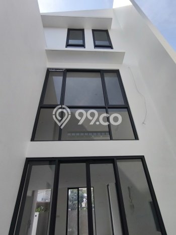 Rumah Elit Modern Tanpa Renovasi di Citra Garden Jakarta Barat Rumah Elit Modern Tanpa Renovasi di Citra Garden Jakarta Barat