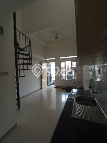 Dijual Rumah 2 Kamar Lokasi Strategis Nyaman dan Strategis di Cipondoh Dijual Rumah 2 Kamar Lokasi Strategis Nyaman dan Strategis di Cipondoh