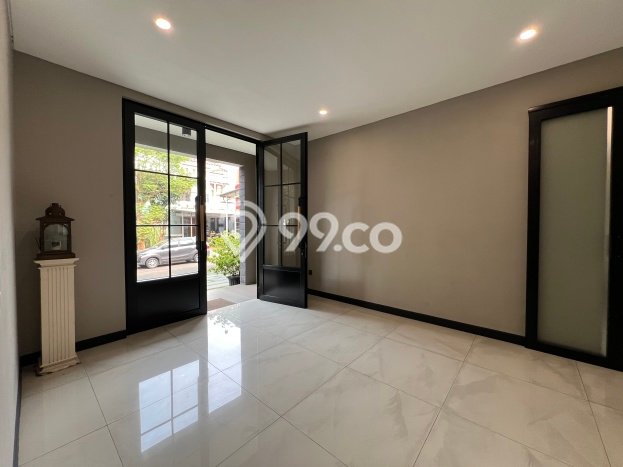 Dijual Rumah Premium dengan Fasilitas Sekitar Komplit di BSD, Tangerang Selatan Dijual Rumah Premium dengan Fasilitas Sekitar Komplit di BSD, Tangerang Selatan