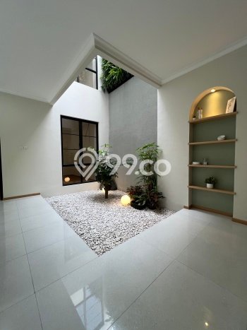 Rumah Elit Modern Tanpa Renovasi di BSD Kencana Loka Tangerang Rumah Elit Modern Tanpa Renovasi di BSD Kencana Loka Tangerang