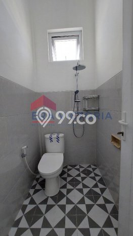 Rumah Strategis Minimalis Lb 200m2 di Blimbing, Malang Rumah Strategis Minimalis Lb 200m2 di Blimbing, Malang