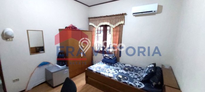 Rumah Elit LB 220m2 Siap Pakai Desain Elegan di Tidar, Malang Rumah Elit LB 220m2 Siap Pakai Desain Elegan di Tidar, Malang