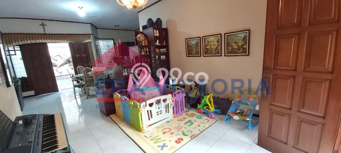 Rumah Elit LB 220m2 Siap Pakai Desain Elegan di Tidar, Malang Rumah Elit LB 220m2 Siap Pakai Desain Elegan di Tidar, Malang