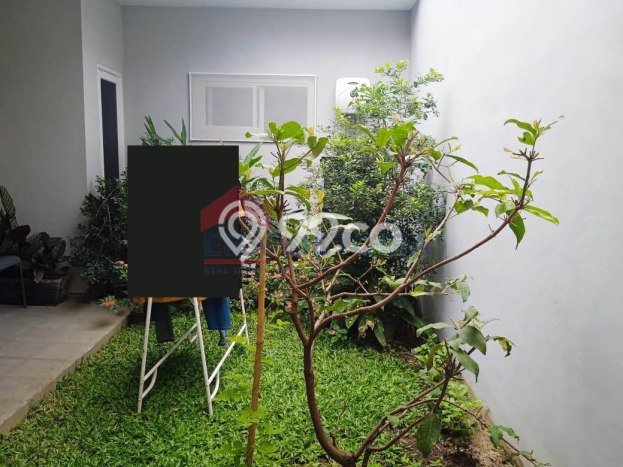 For Sale! Premium House LT 200m2 Desain Elegan di Dieng For Sale! Premium House LT 200m2 Desain Elegan di Dieng