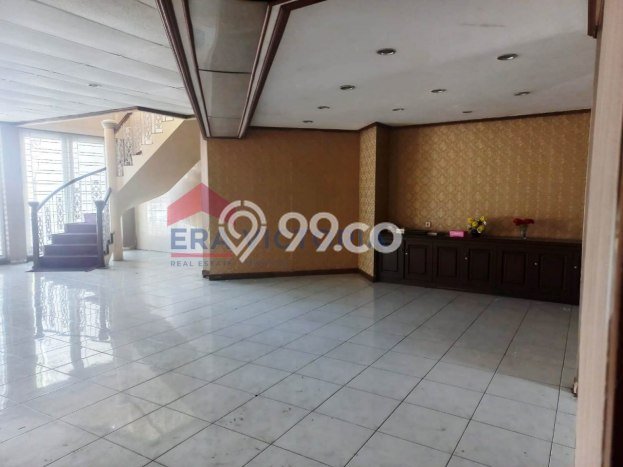 Unit Komersial Disewa Lokasi Blimbing, Malang Spesifikasi Luas Bangunan 224m2 Unit Komersial Disewa Lokasi Blimbing, Malang Spesifikasi Luas Bangunan 224m2