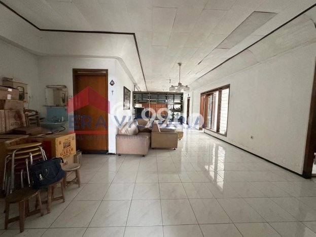 Disewakan! Rumah 11 Kamar Tidur &
4 Kamar Mandi di Tidar, Malang Disewakan! Rumah 11 Kamar Tidur &
4 Kamar Mandi di Tidar, Malang
