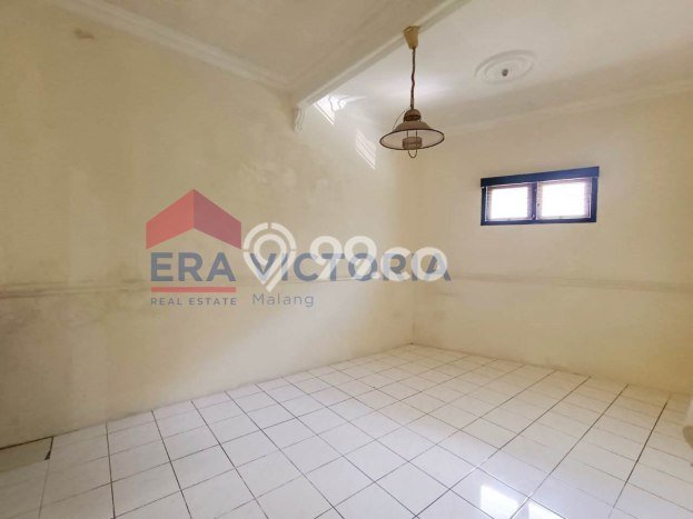 Lokasi terbaik! Rumah siap huni dikontrakkan di Blimbing LB 150m2 Lokasi terbaik! Rumah siap huni dikontrakkan di Blimbing LB 150m2