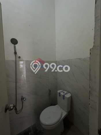 Kost Tenang di Malang Kota, Ukuran 199m², Akses ke beragam fasilitas Kost Tenang di Malang Kota, Ukuran 199m², Akses ke beragam fasilitas