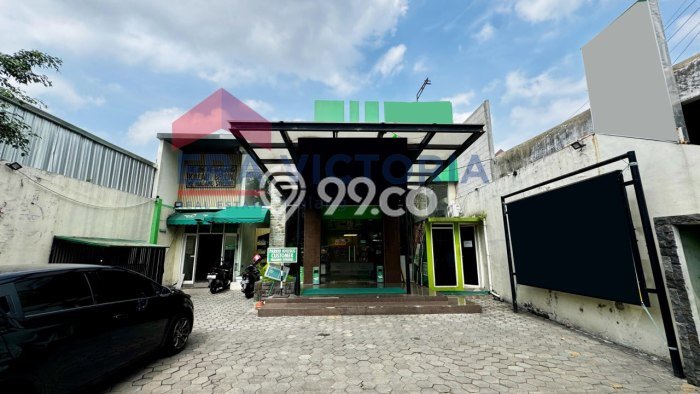 Unit Ruko Dijual di Malang LT 300m2 & LB 168m2 Unit Ruko Dijual di Malang LT 300m2 & LB 168m2