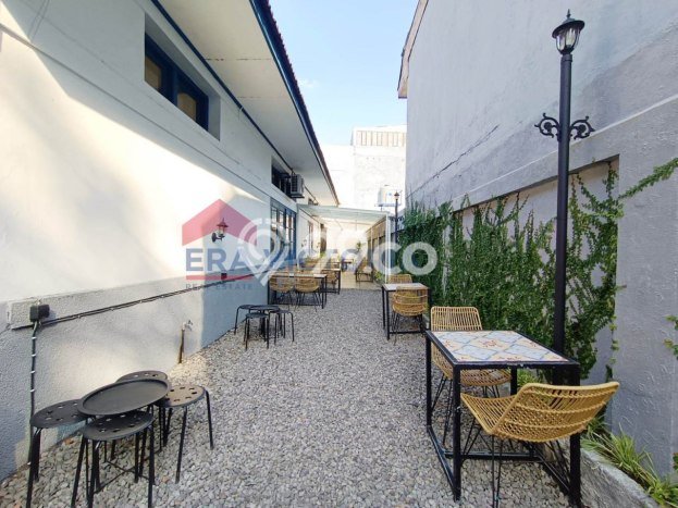 Komersial Dijual di Klojen Malang dengan Luas Bangunan 400m2 Komersial Dijual di Klojen Malang dengan Luas Bangunan 400m2